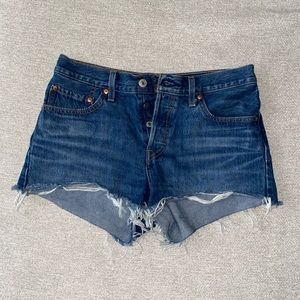 501 LEVI’S mid-rise jeans shorts